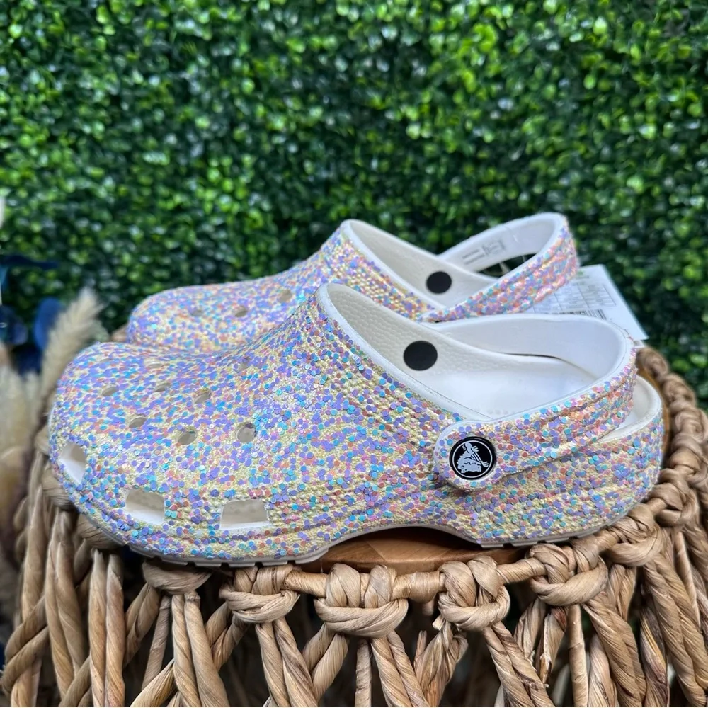 Nwt glitter speckled white crocs classic glitter‎ clog